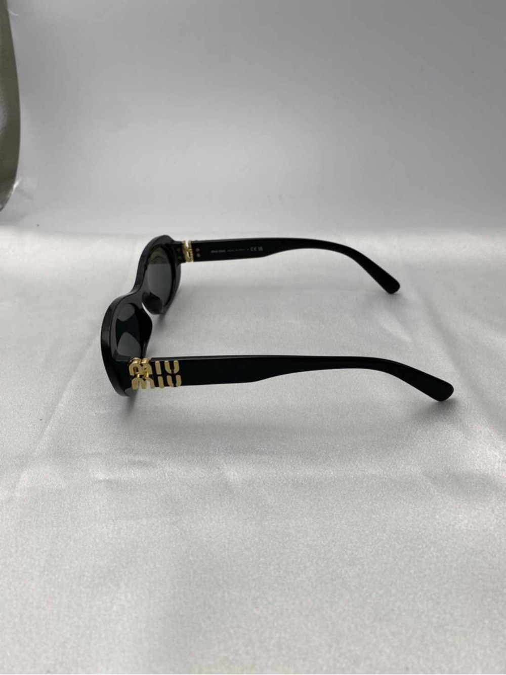 Miu Miu Black Oval Women's Sunglasses with Pink Case - Picture 3 of 13